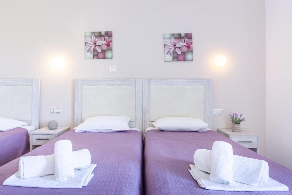 Фотография Christa Hotel 3*