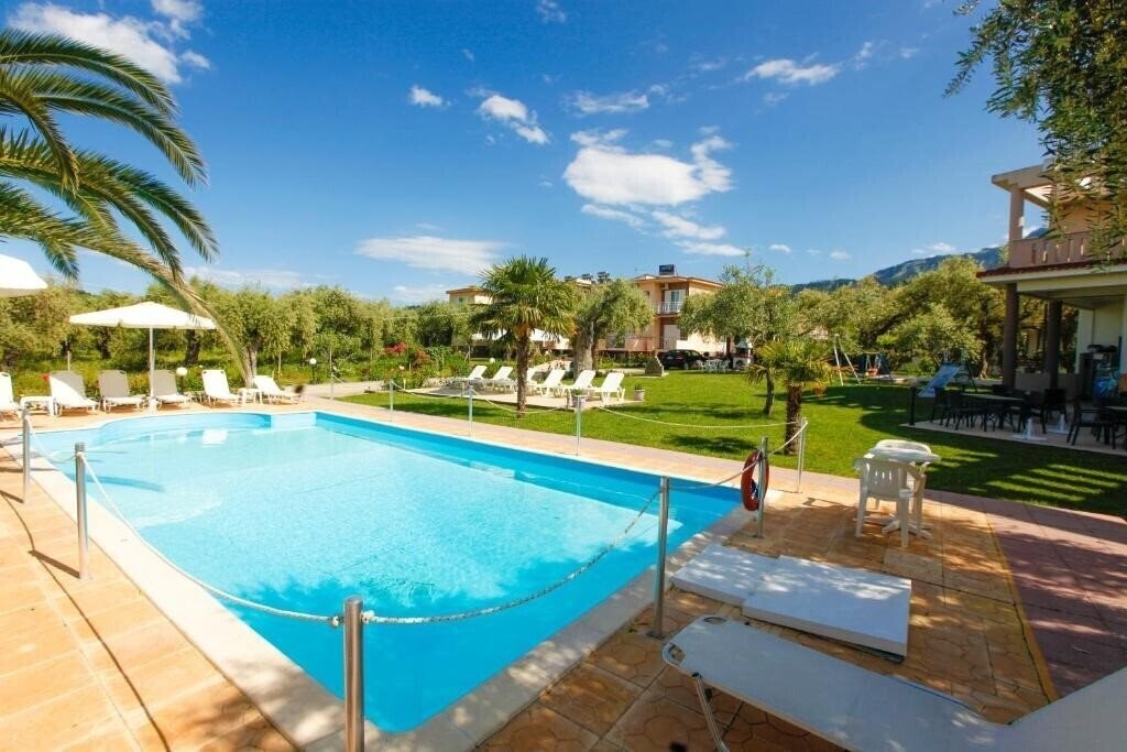 Картинка Christa Hotel 3*