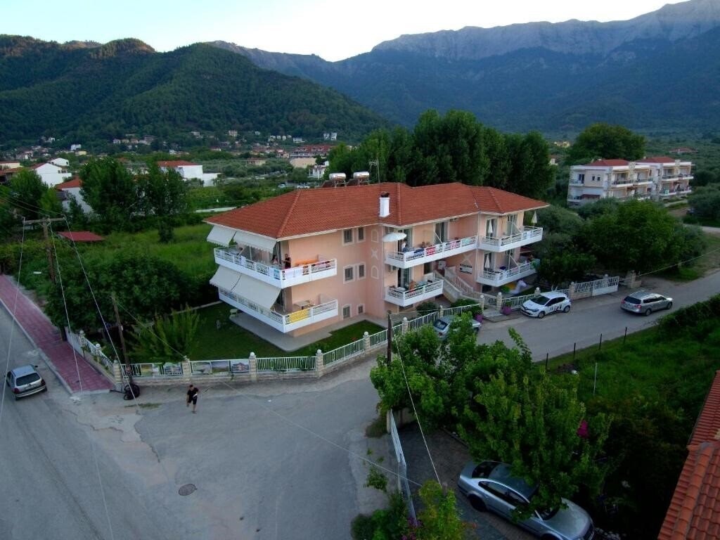 Готель Porto Thassos Apartments & Studios 2*