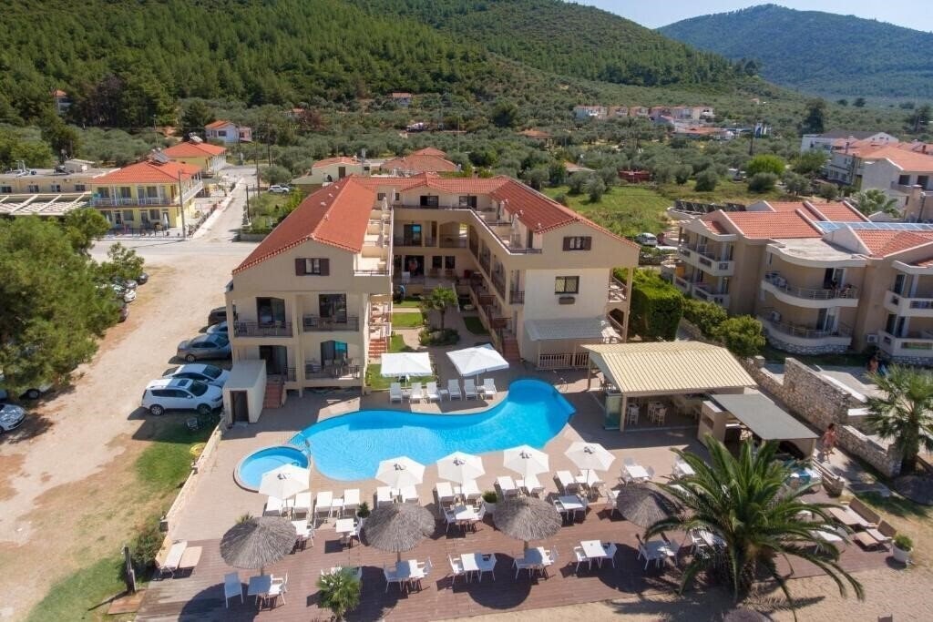 Фото Mediterranean Beach Hotel (Skala Rachoni) 3*