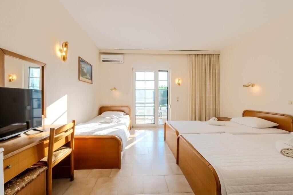 Картинка Artemis 3*