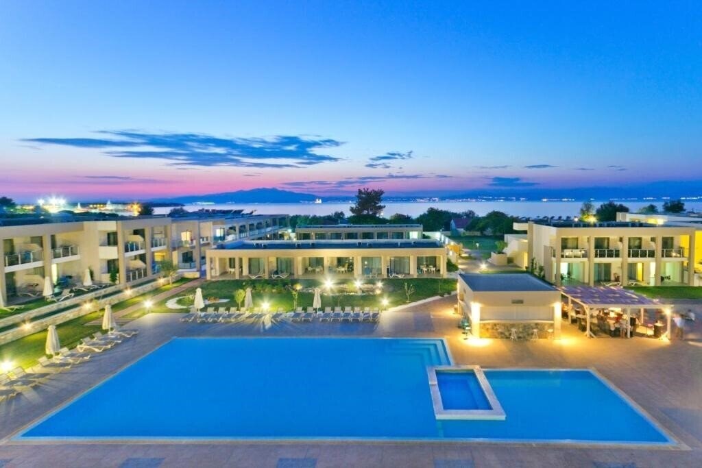 Фотографія Alea Hotel & Suites 4*