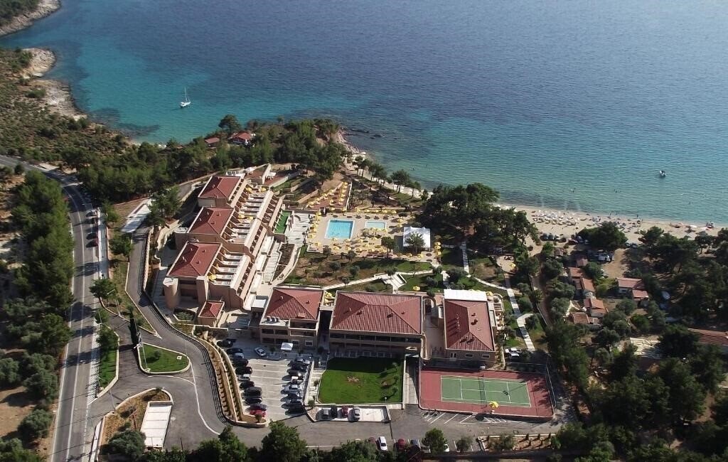 Отель Royal Paradise Beach Resort & SPA 5*