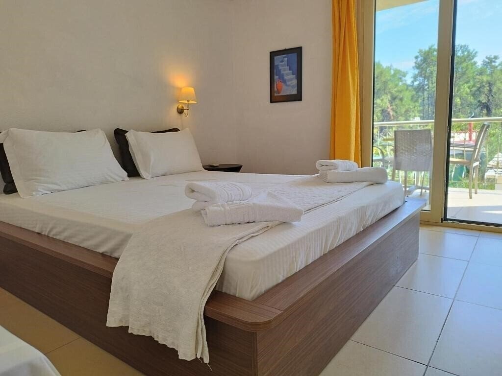 Фото Esperides Sofras Hotel & Bungalows 3*