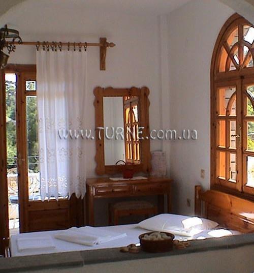 Готель Pantheon Studios Apartments 4*