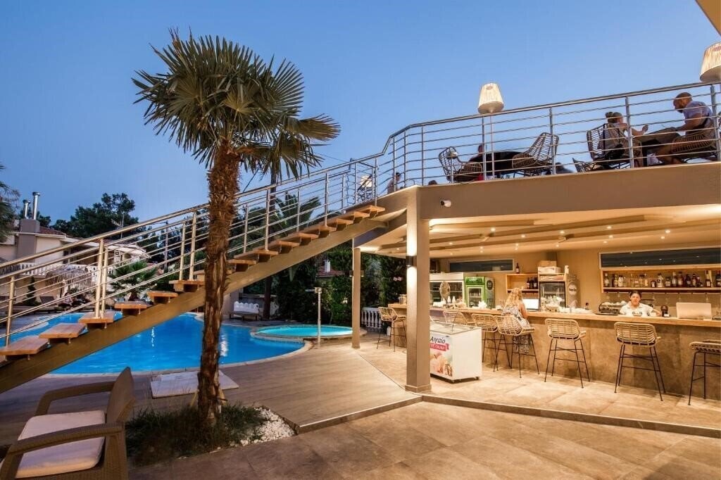 Картинка Potos Hotel 3*