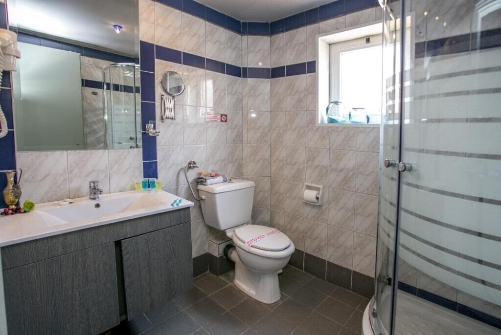 Фотографія Thalassies Hotel 3*