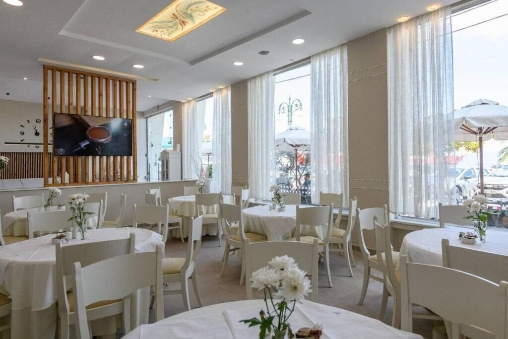 Фотография Timoleon Hotel 3*
