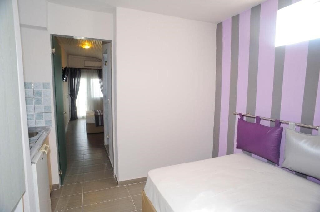 Фотографія Asterias Hotel 2*