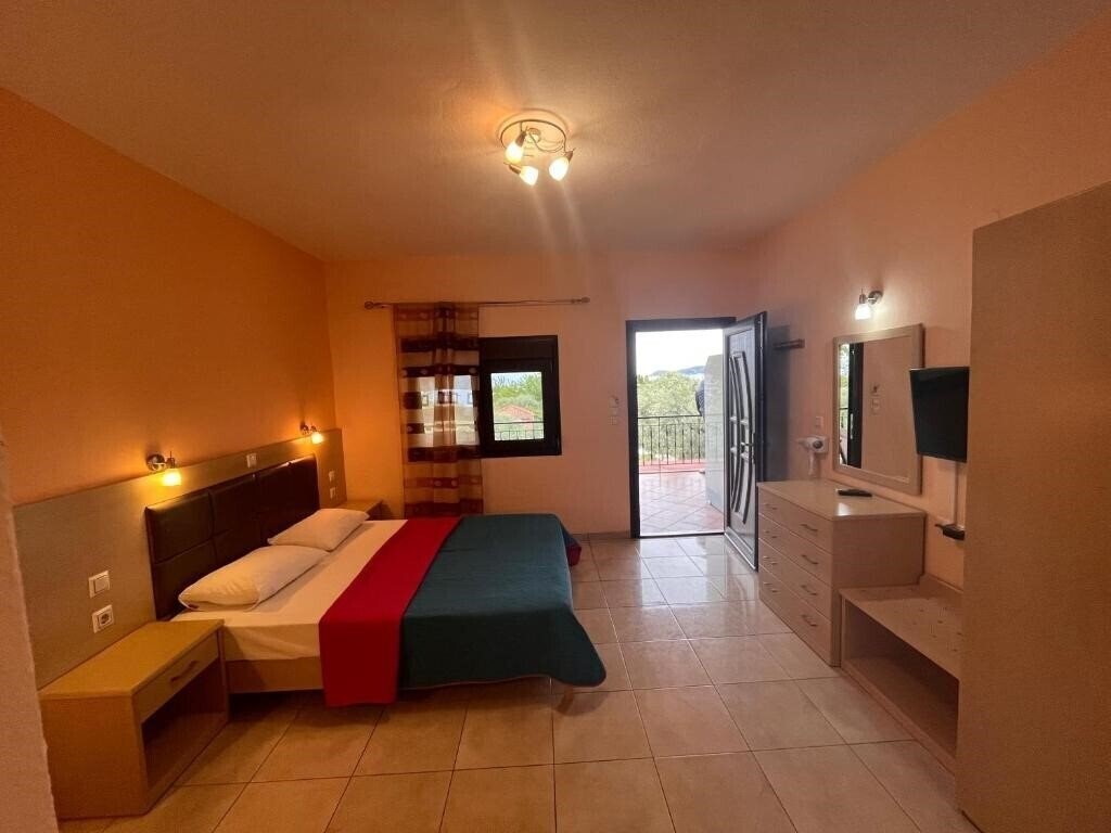 Фото Sissy San Antonio апартаменты