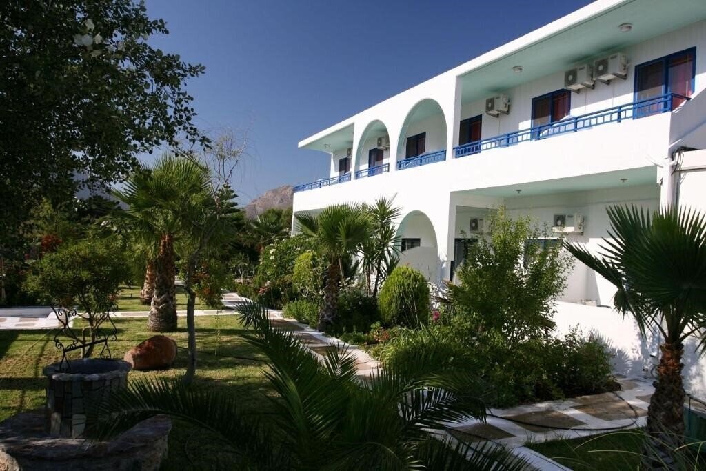 Фотография Nitsa Beach Apts Tilos 2*