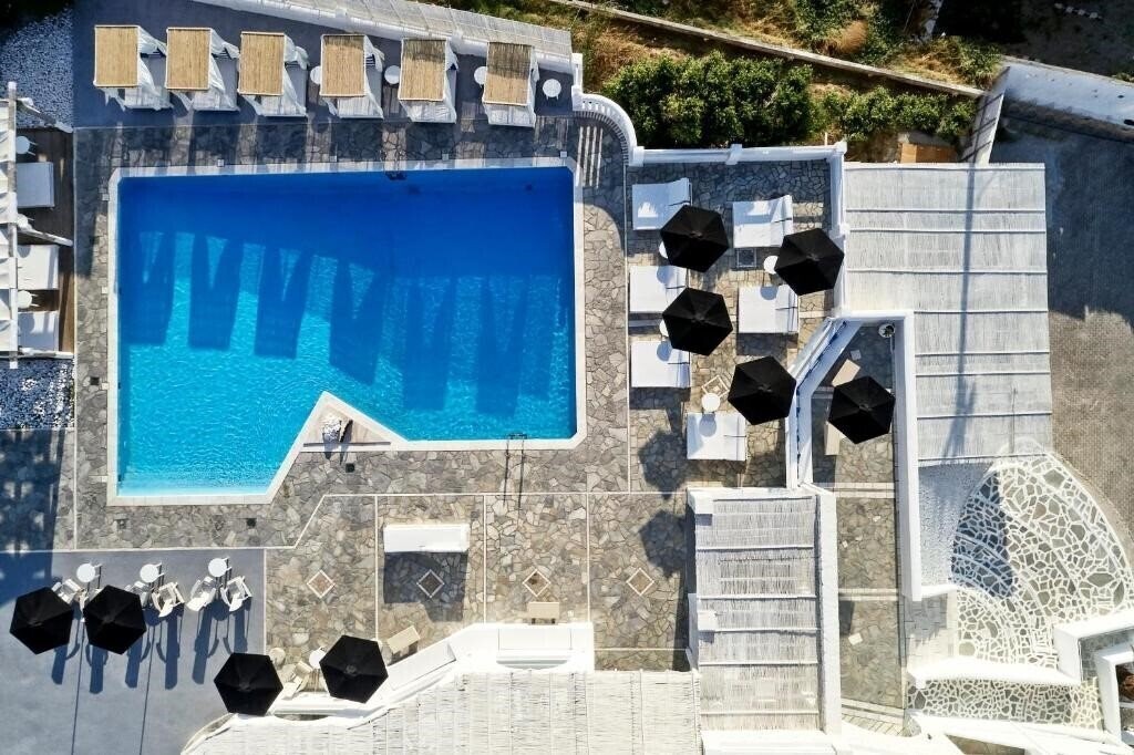 Готель Mr & Mrs White Tinos 4*