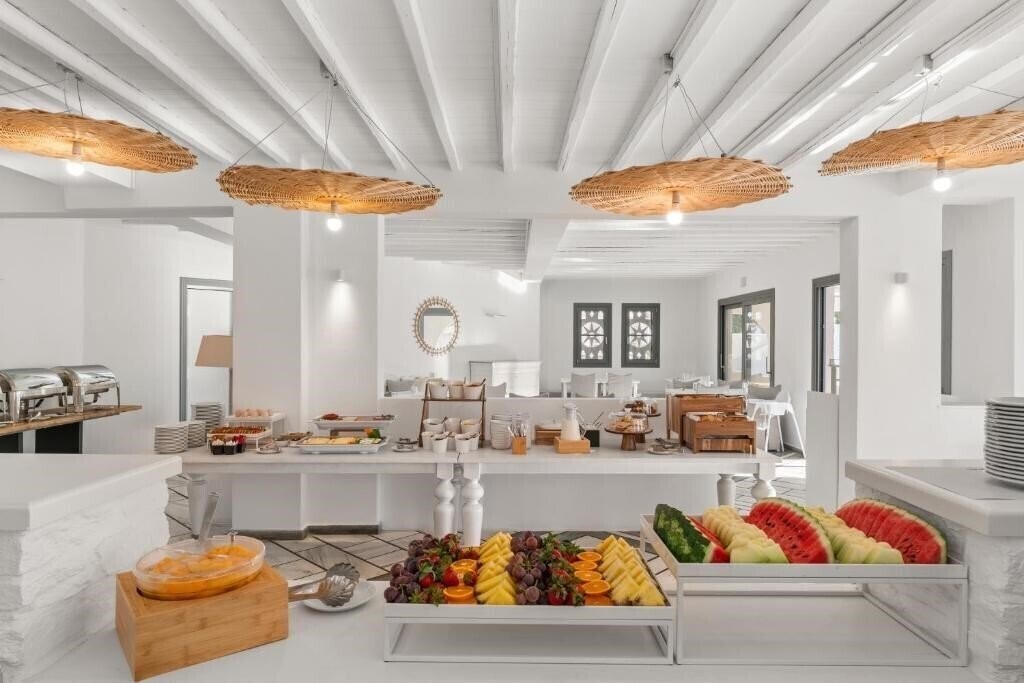 Зображення Mr & Mrs White Tinos 4*