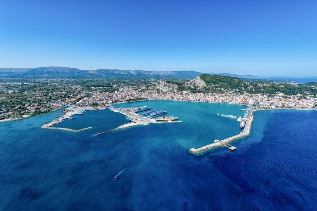 Готель Strada Marina Hotel 4*