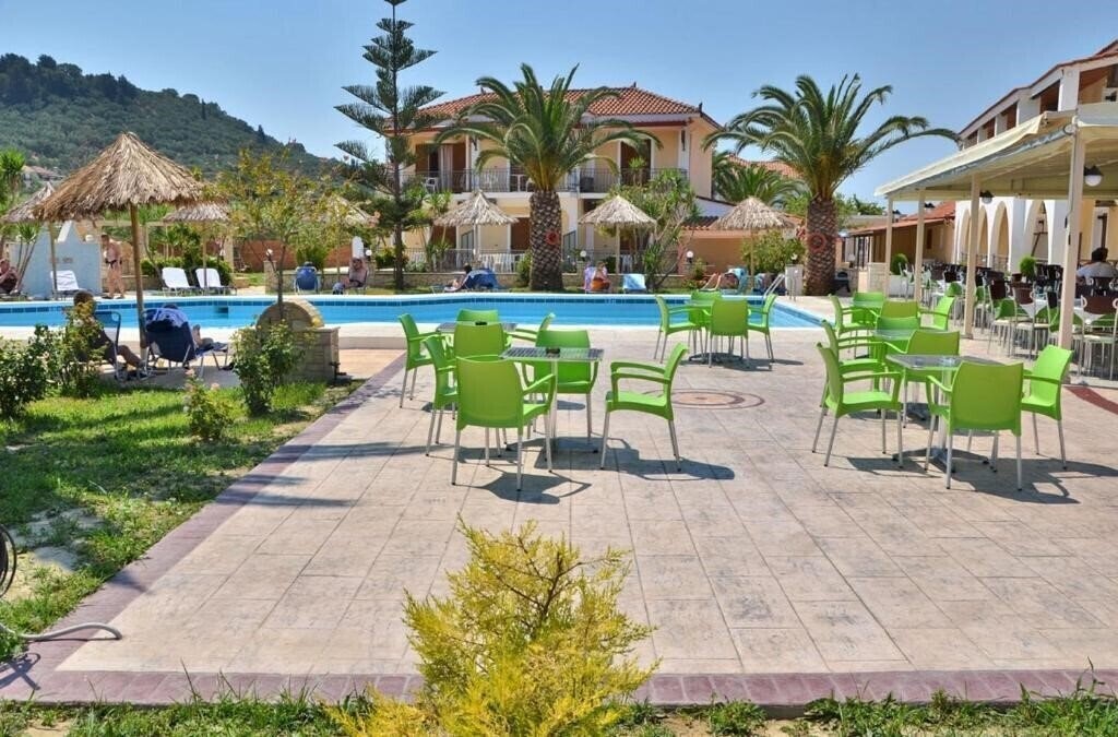 Фотографія Sunny Garden Hotel 3*