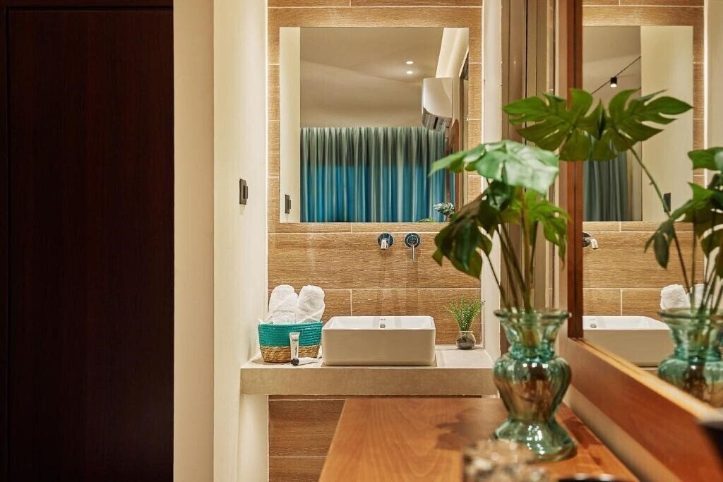 Фотографія Letsos Hotel 3*