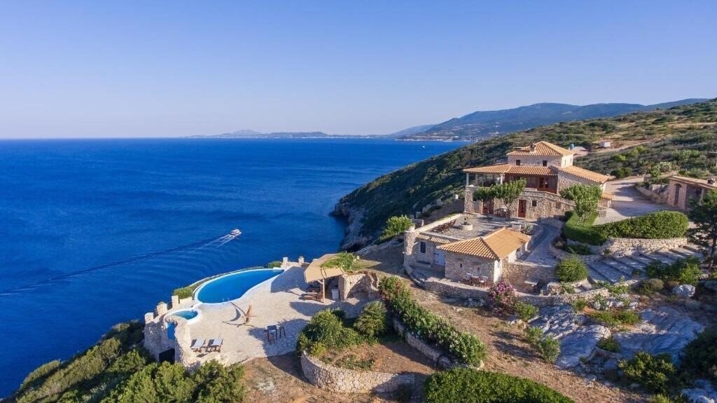 Отель Blue Caves Villas 4*