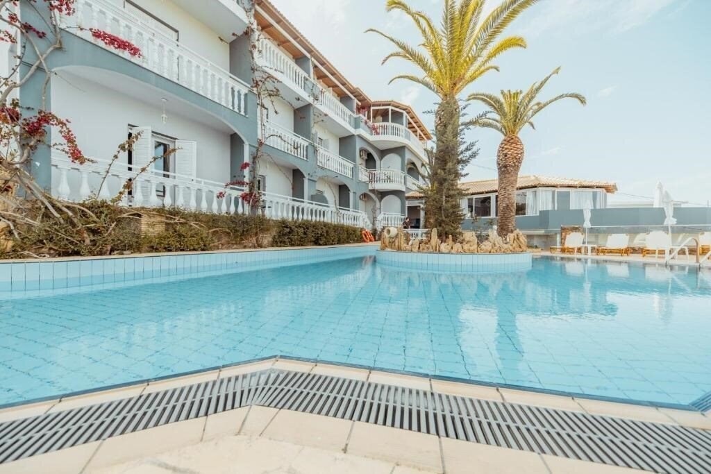 Фото Zante Calinica Hotel & Suites 3*