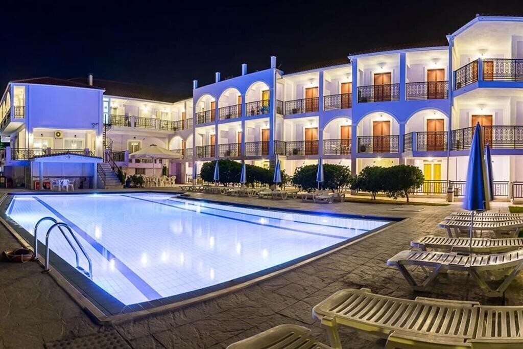 Фото Eleana Hotel 3*