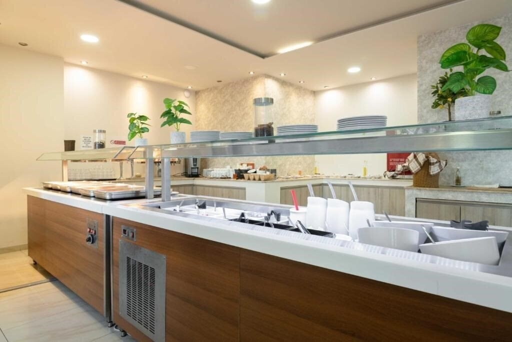 Фото Karras Aparthotel 3*