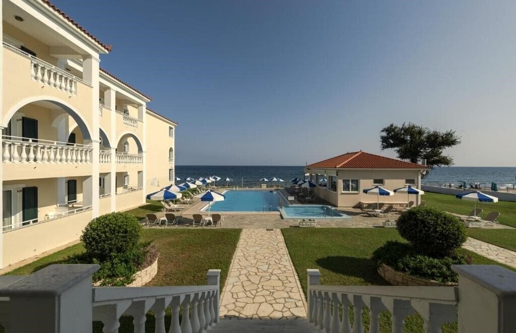 Фото Maria Mare Aparthotel 2*