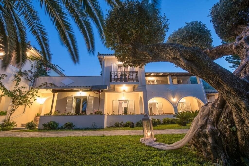 Отель Villa Phoenix 3*