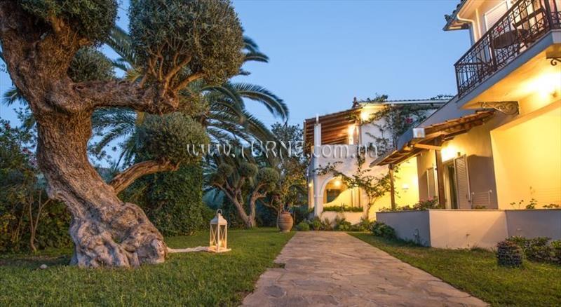 Фотографія Villa Phoenix 3*