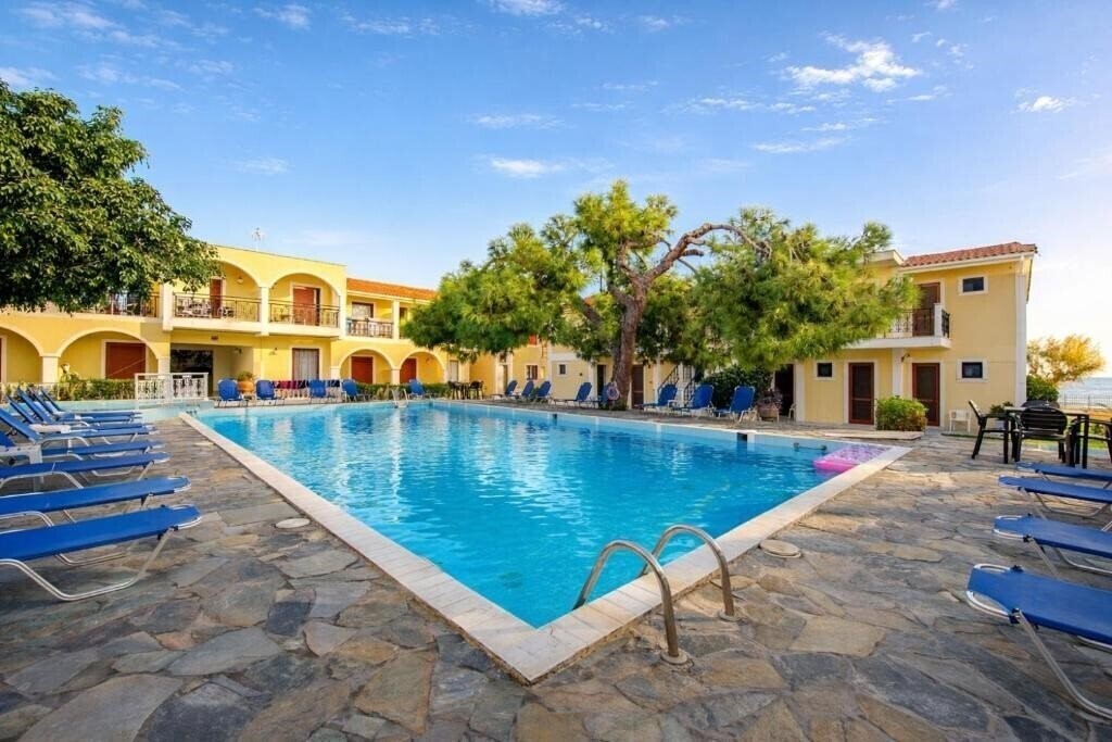 Готель Iliessa Beach 3*