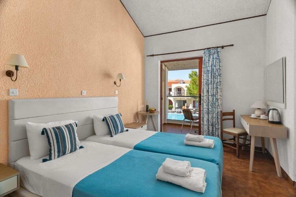 Фото Iliessa Beach 3*