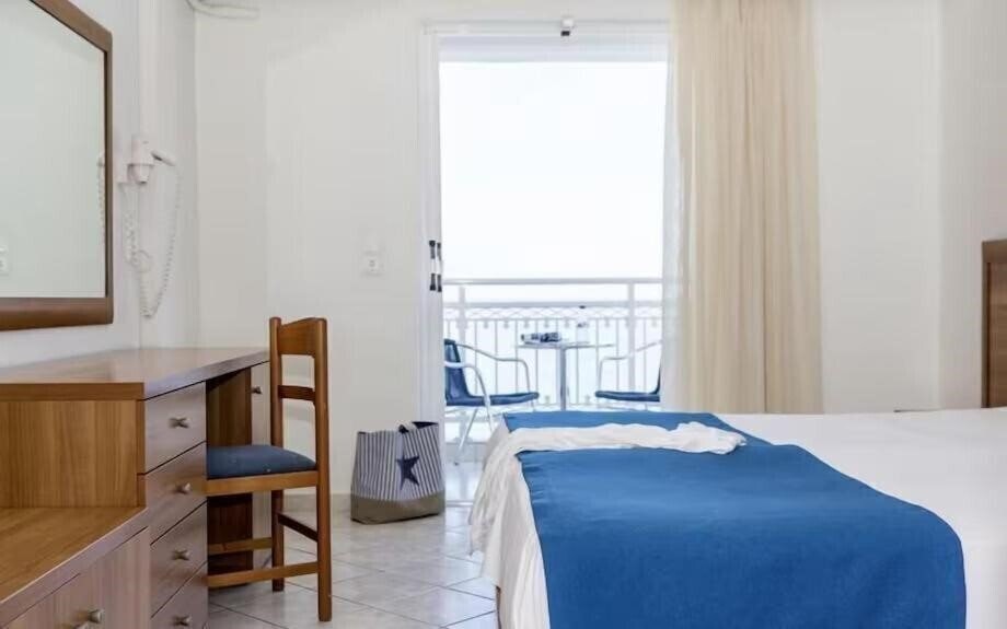 Фото Meridien Beach Hotel 3*