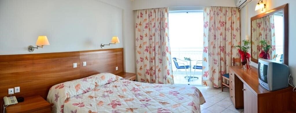 Картинка Meridien Beach Hotel 3*