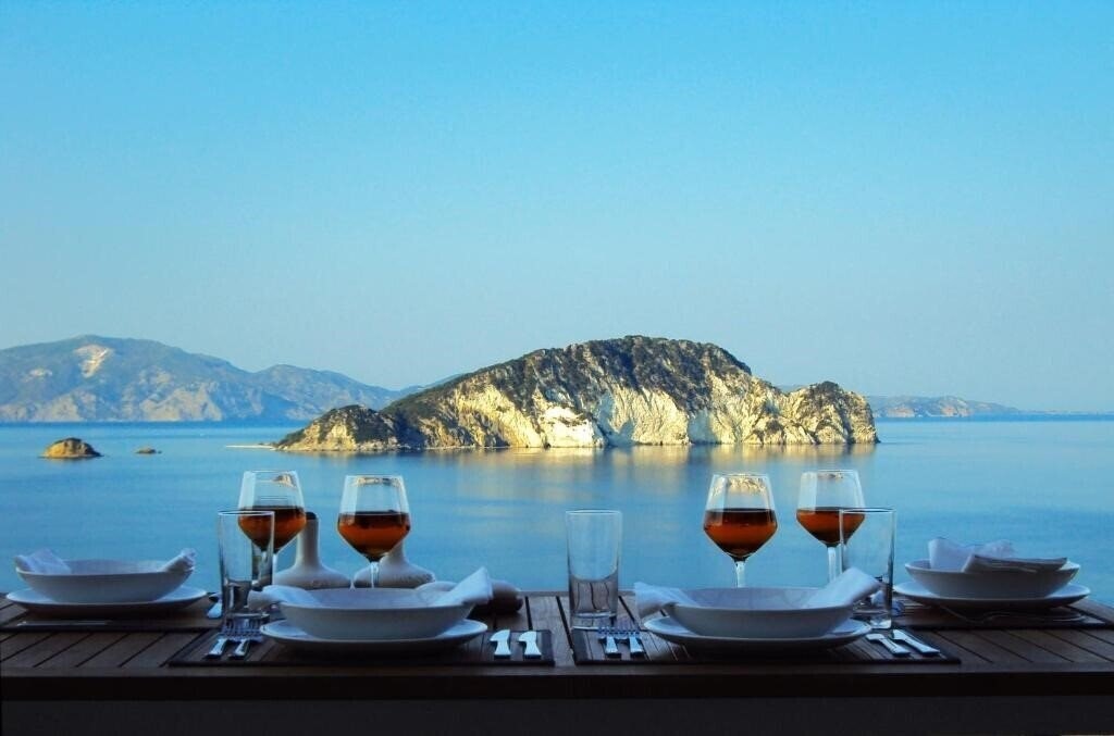Отель Exensian Villas & Suites 4*
