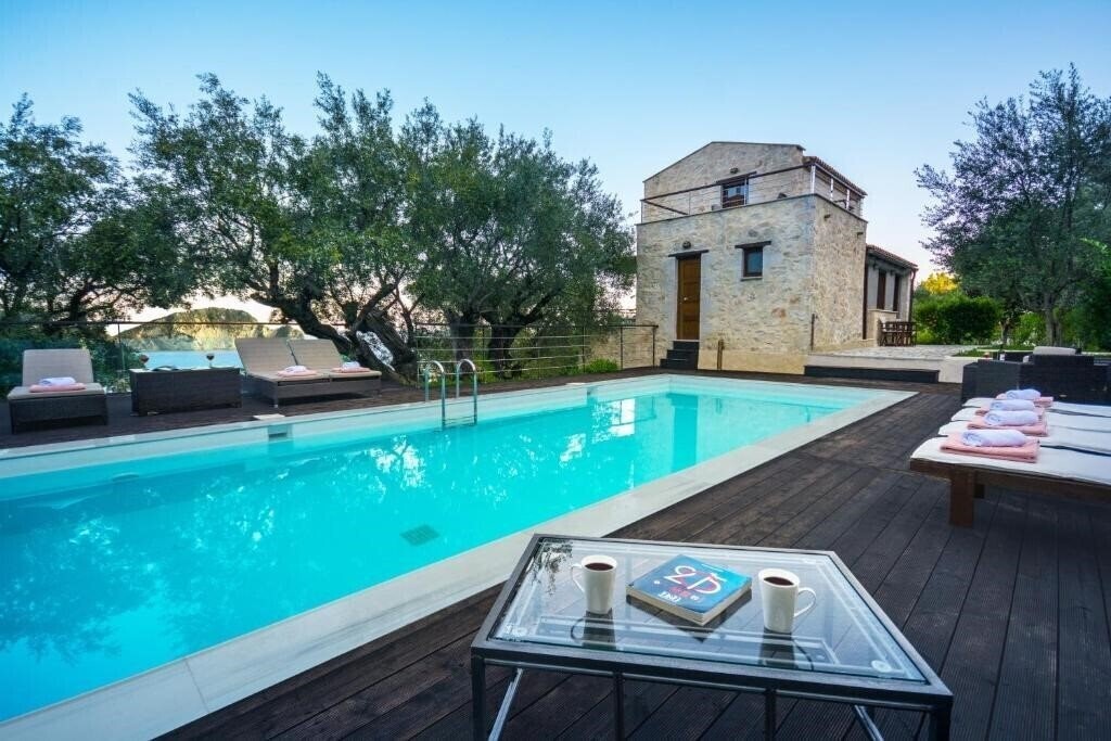Изображение Exensian Villas & Suites 4*