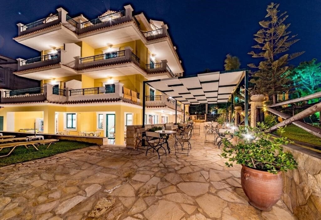 Картинка Andreolas Luxury Suites 5*