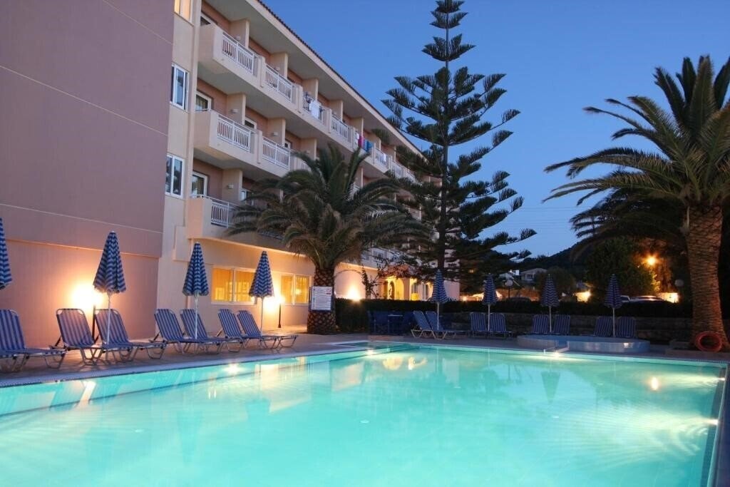 Отель Zakantha Beach 4*