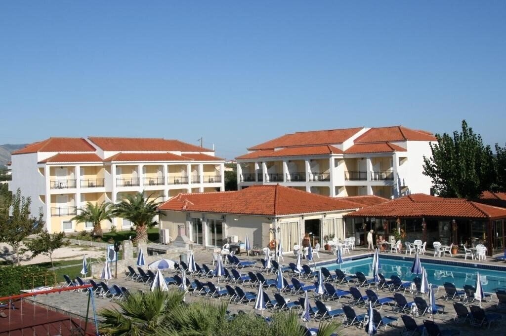 Изображение Village Inn Studios & Family Apartments 3*