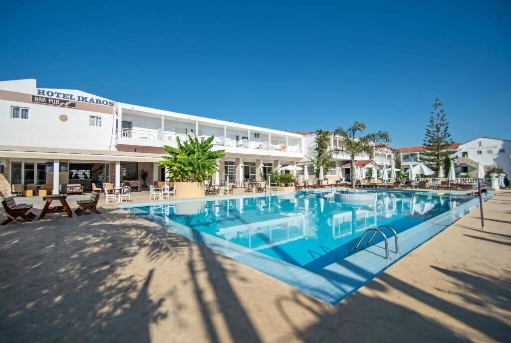 Отель Ikaros Hotel 2*