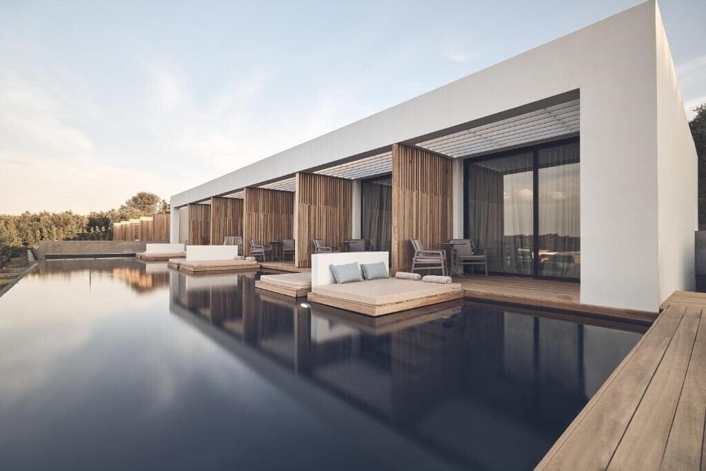 Отель Zante Maris Suites 5*