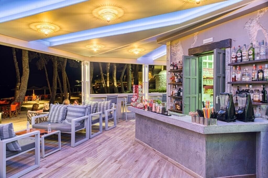 Изображение Castello Beach Hotel 3*