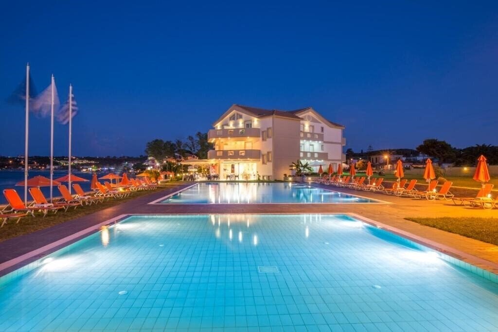 Отель Al Mare Hotel 4*