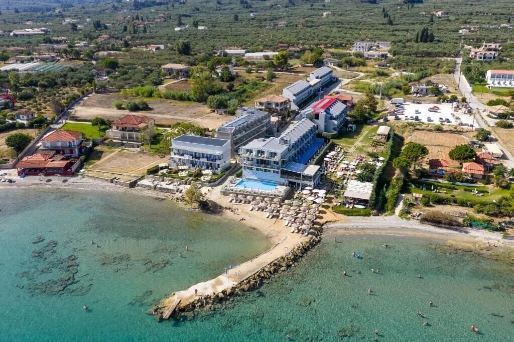 Фото Golden Coast Resort 4*