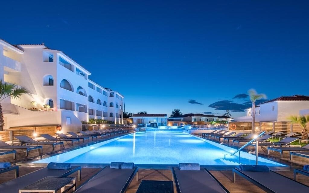 Зображення Azure Resort & SPA 5*
