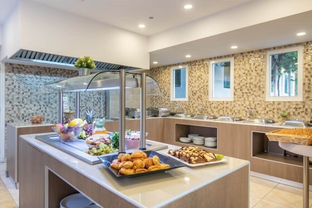 Зображення Locanda Beach Hotel 4*