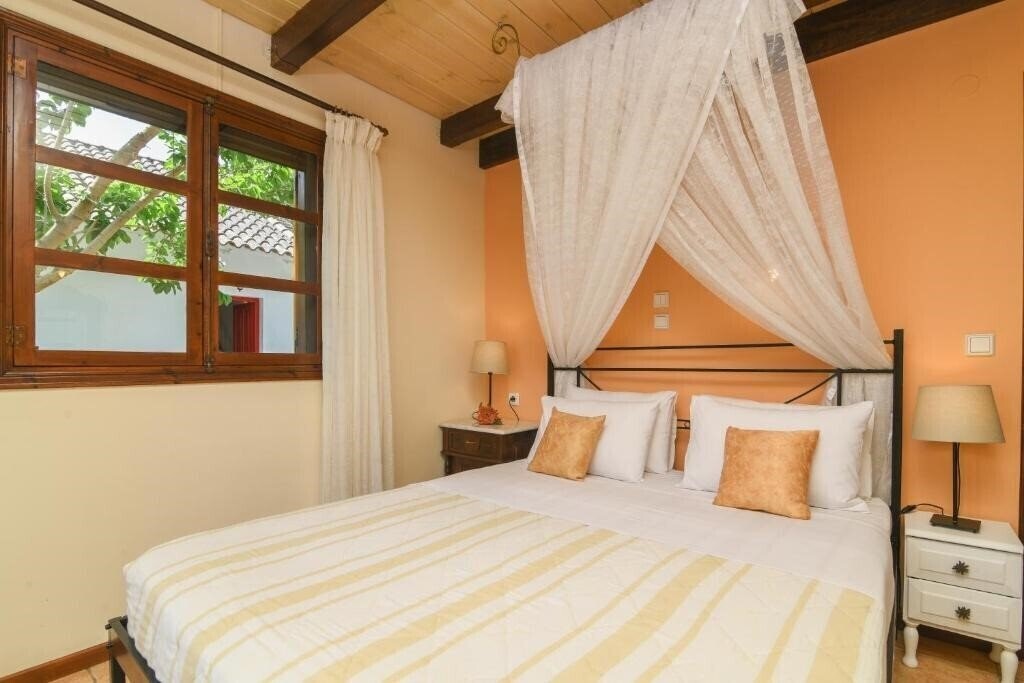 Картинка Therianos Villas вилла