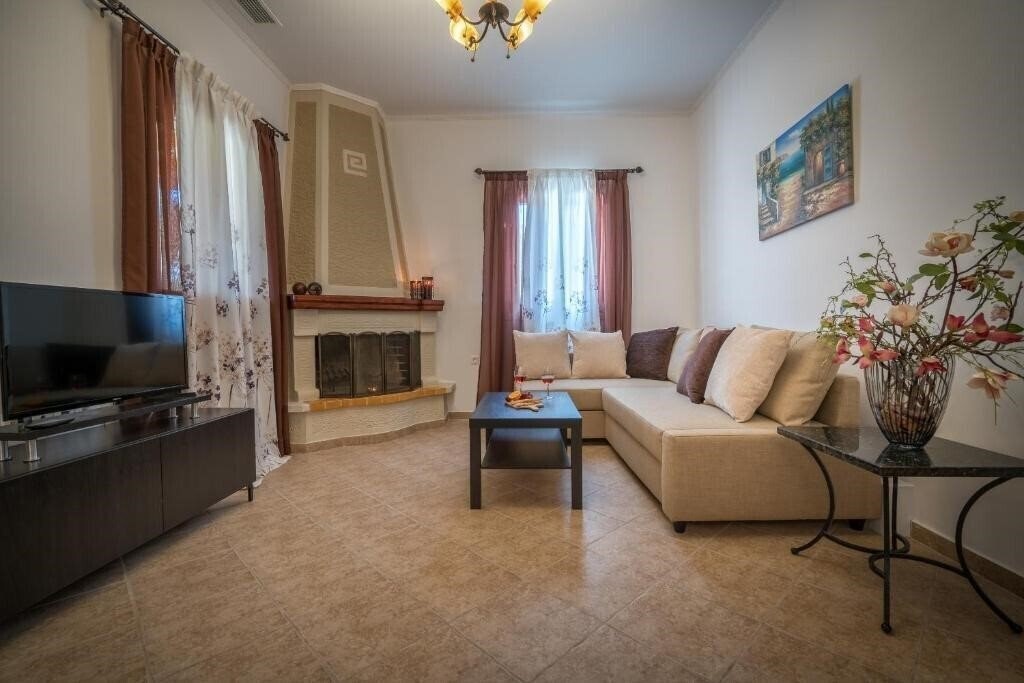 Изображение Aelia Villa 4*