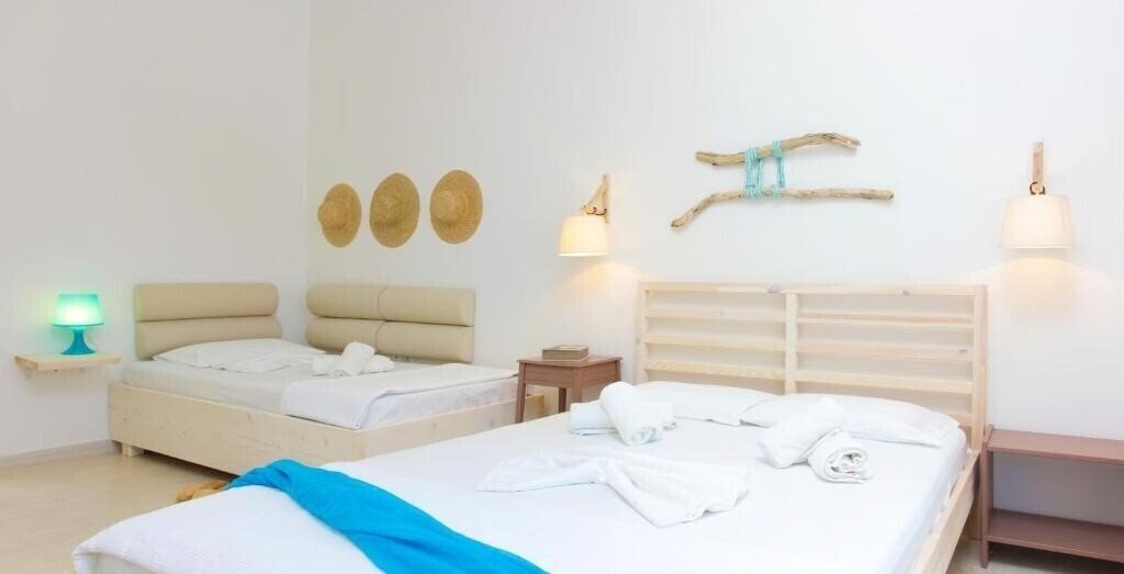 Фото Thetis Hotel 2*