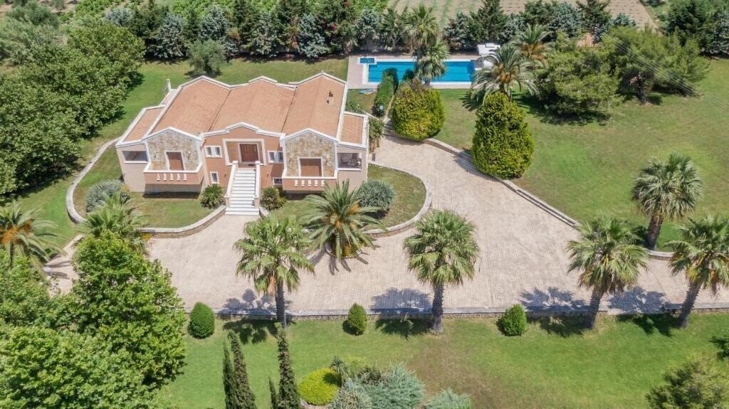 Отель Villa Leone Вилла вилла