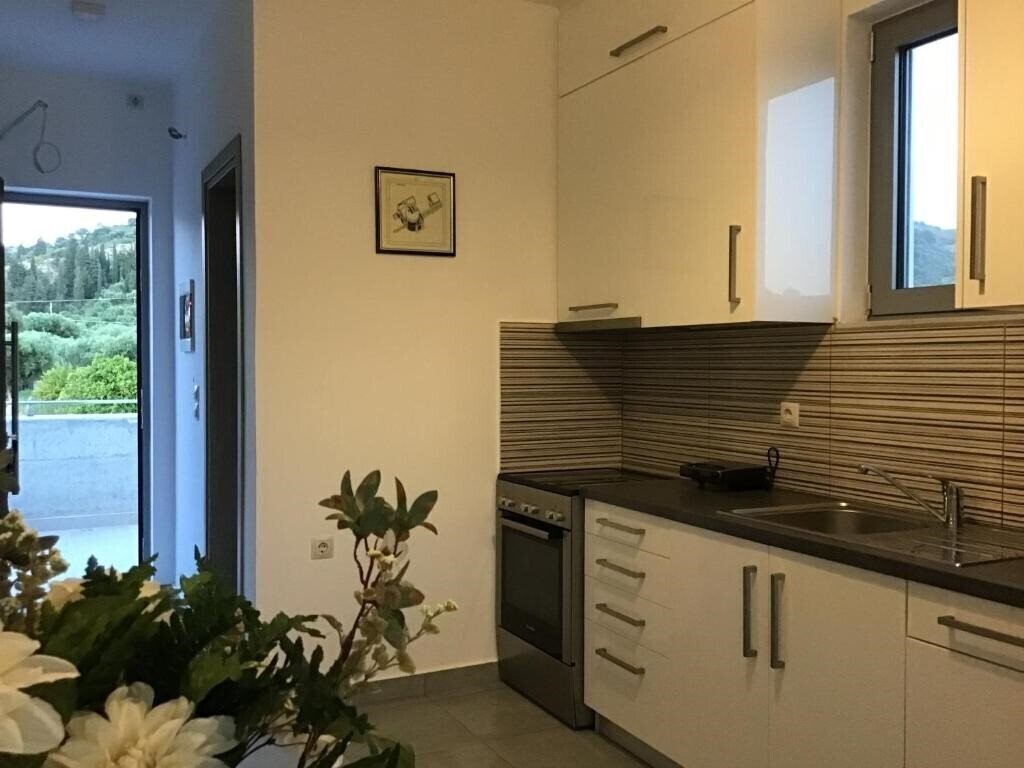 Готель Georgia Apartments 3*