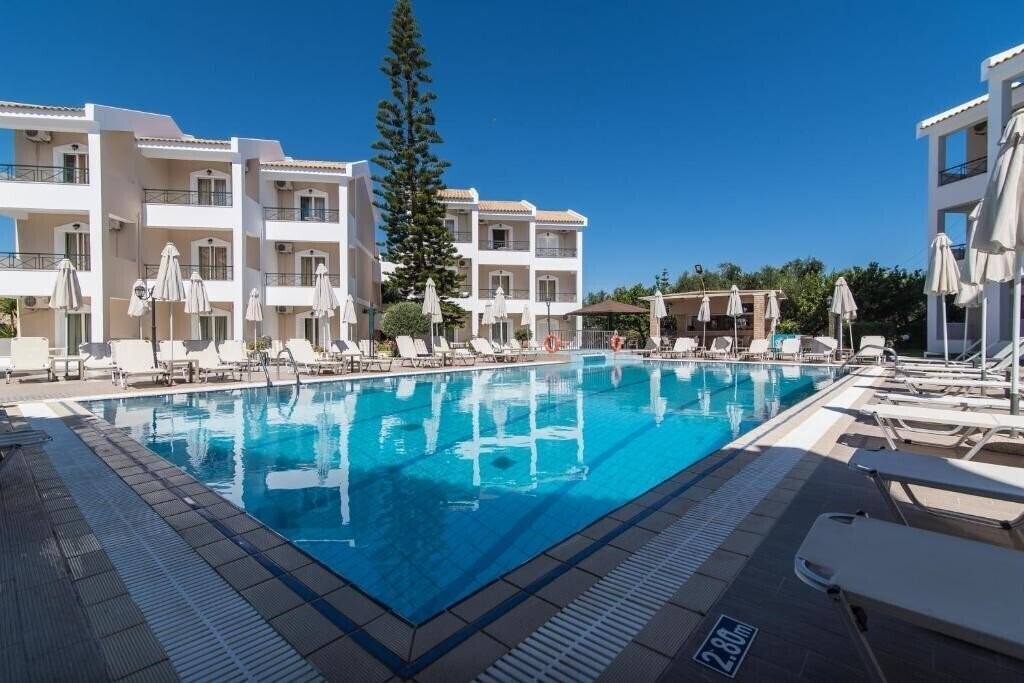 Готель Maistrali Hotel 4*