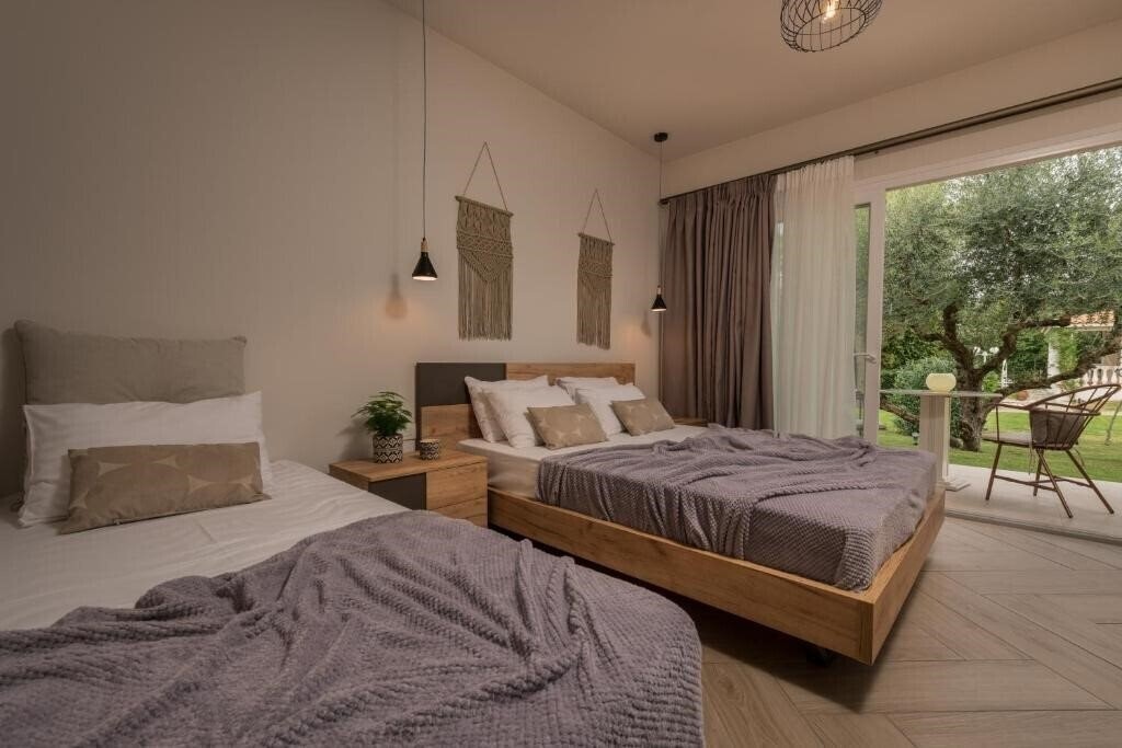 Фото Aeolos Boutique Hotel & Suites 3*
